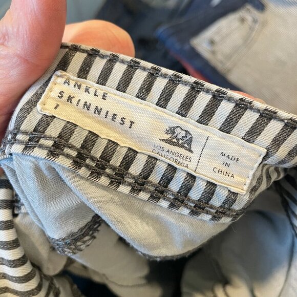 Bullhead Striped Low Rise Skinny Jeans Jrs Size 1 - Picture 5 of 5